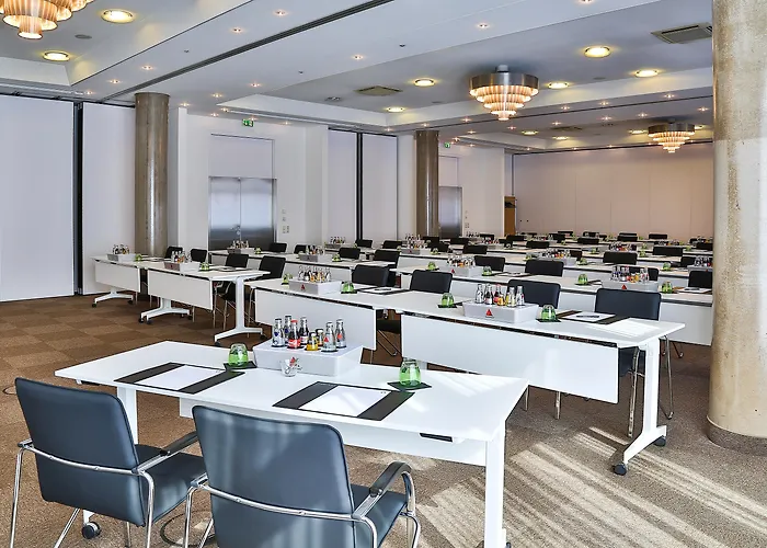 Frankfurt Messe, Affiliated By Melia Otel Frankfurt am Main